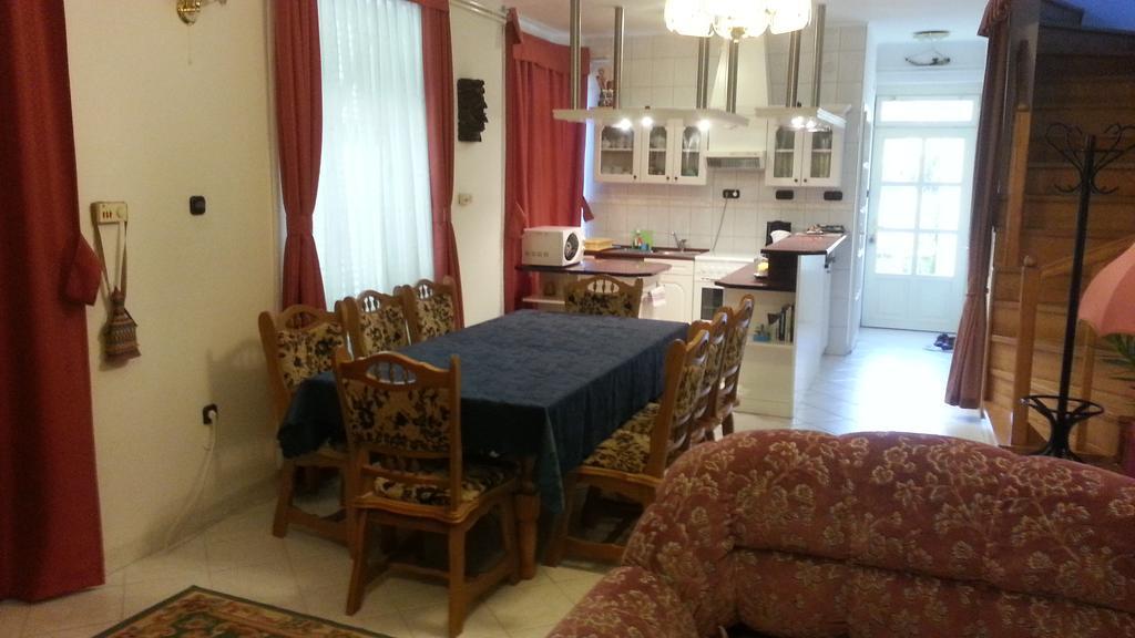 Csokonai Guesthouse Zamárdi 部屋 写真
