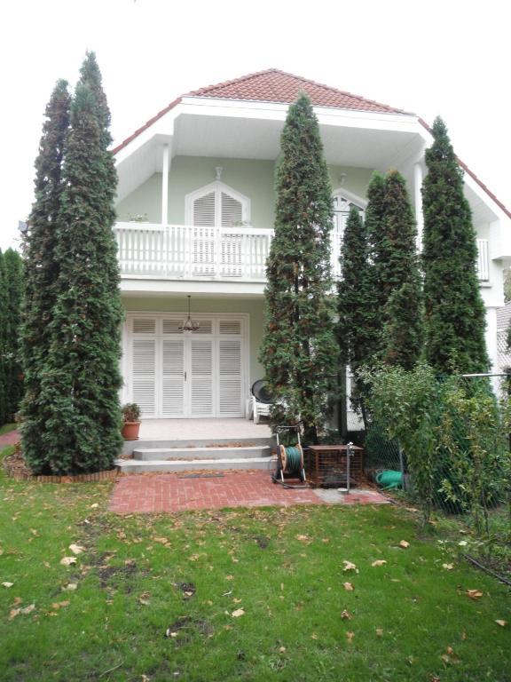 Csokonai Guesthouse Zamárdi エクステリア 写真